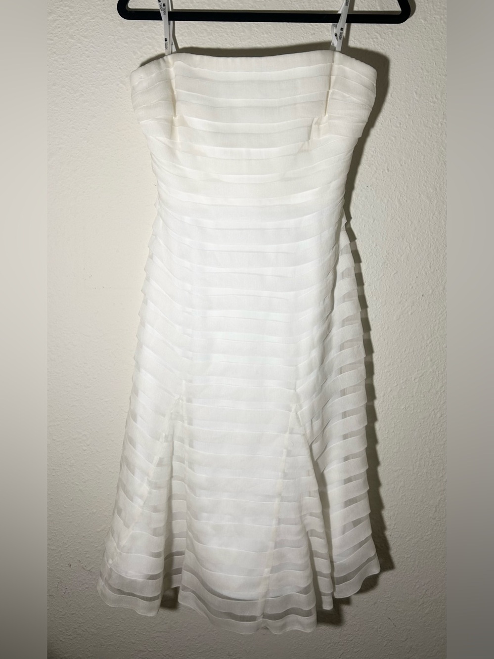 Gorgeous silk Tadashi Shoji White Strapless Layered A-Line Dress